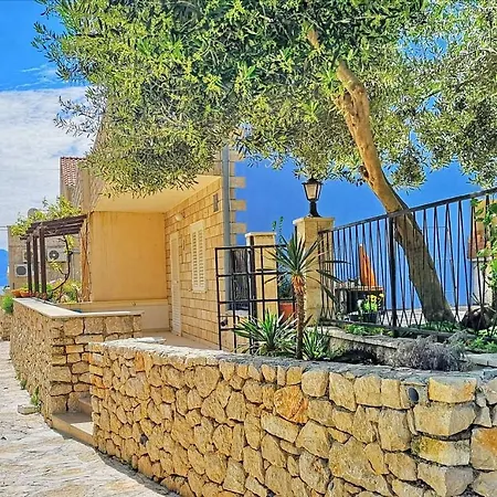 Apartment Olive's Trstenik (Dubrovnik-Neretva)